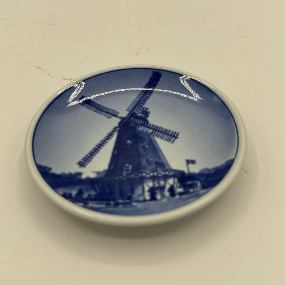 Royal Copenhagen 3” plate; Elk Horn Iowa,